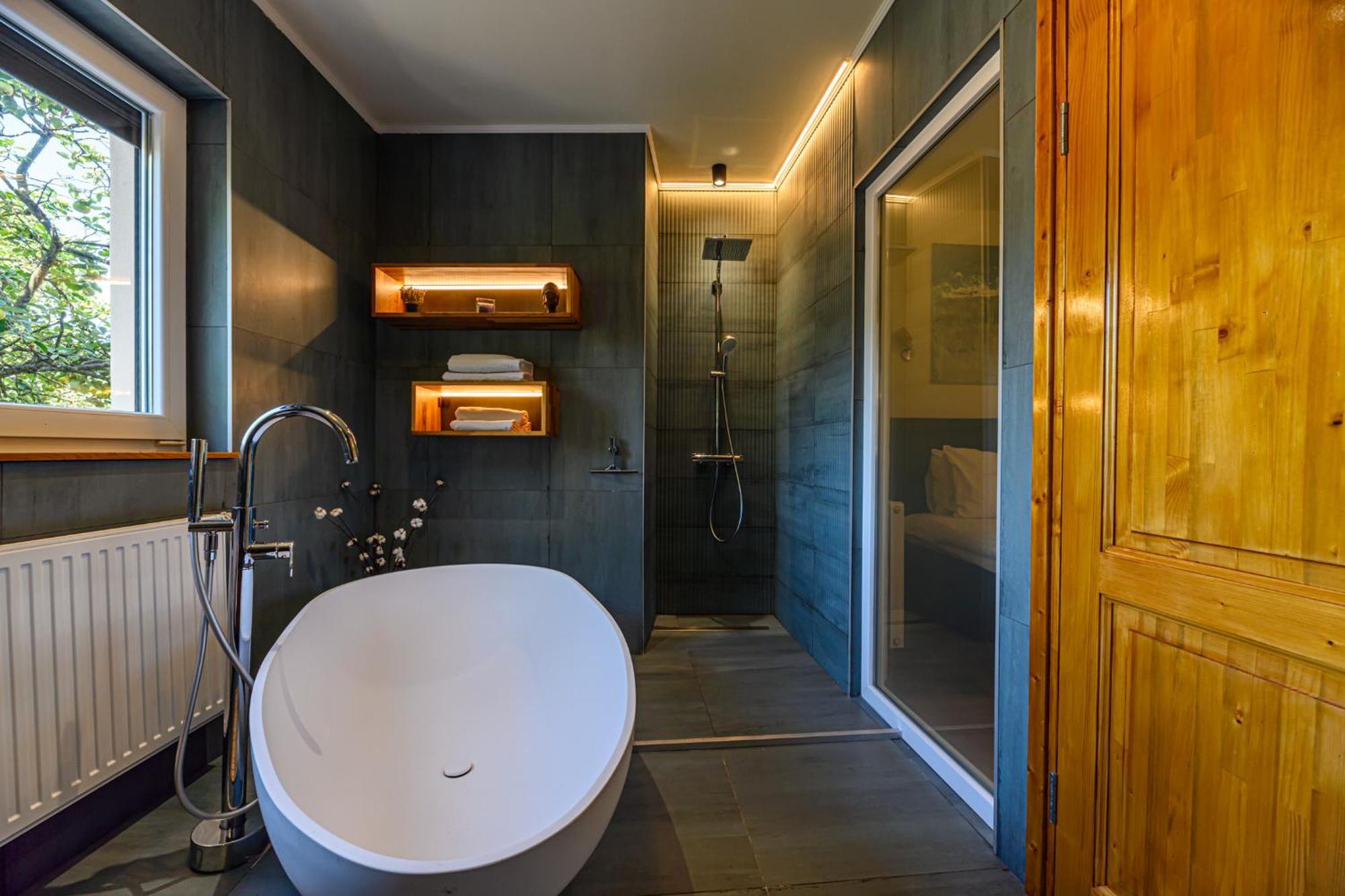 Lagom - Hot Tub Hideout Braszów Zewnętrze zdjęcie
