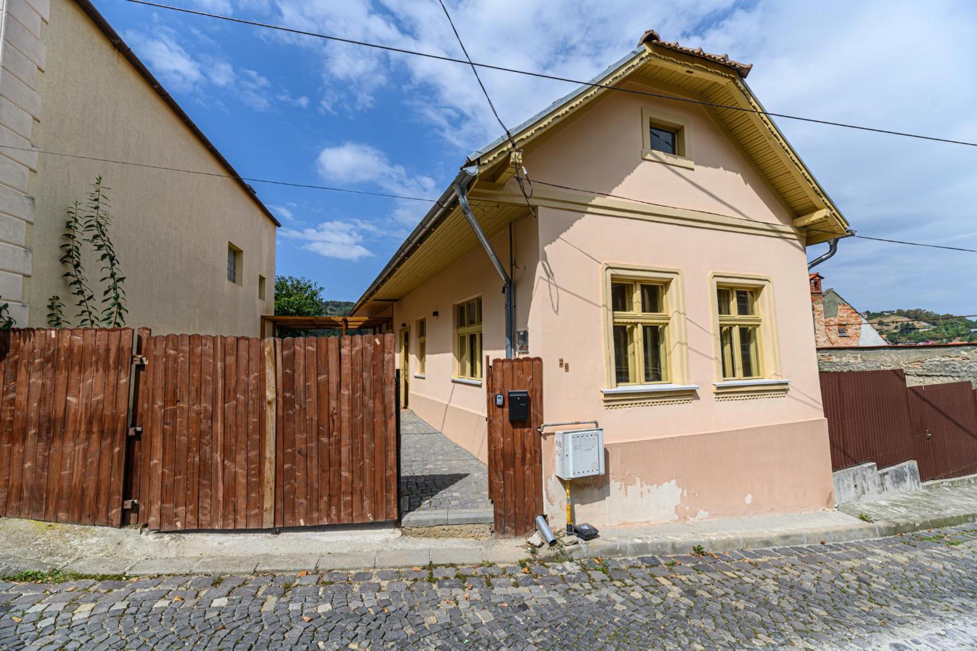 Lagom - Hot Tub Hideout Braszów Zewnętrze zdjęcie