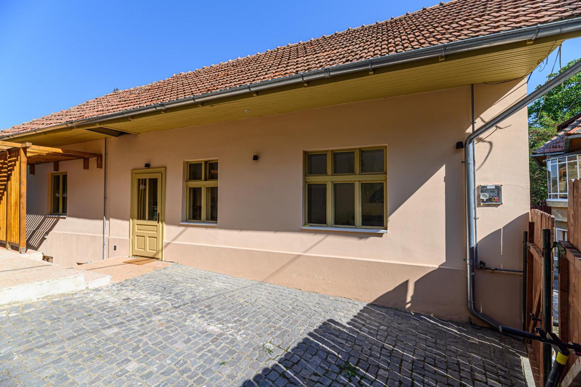 Lagom - Hot Tub Hideout Braszów Zewnętrze zdjęcie