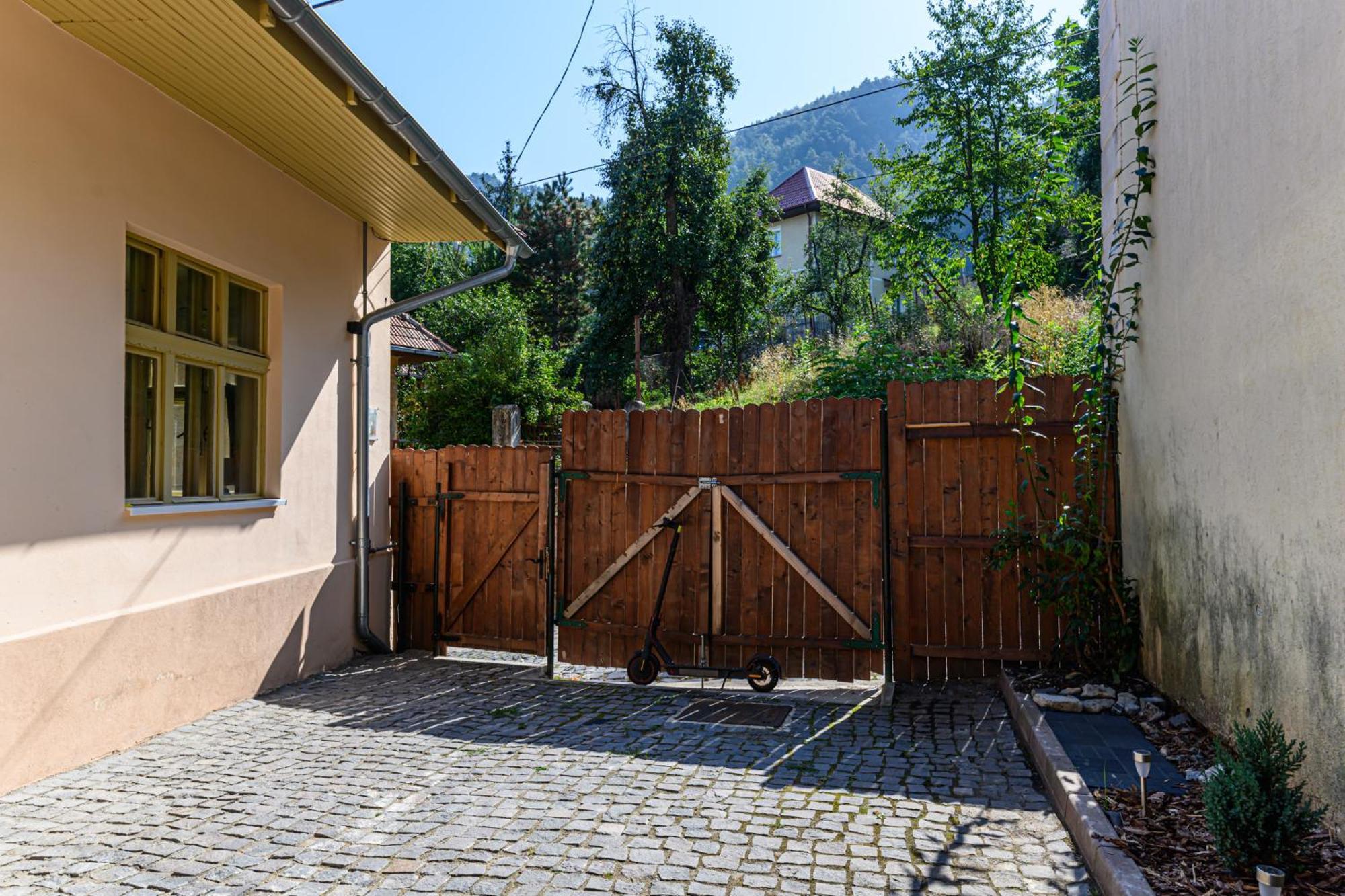 Lagom - Hot Tub Hideout Braszów Zewnętrze zdjęcie